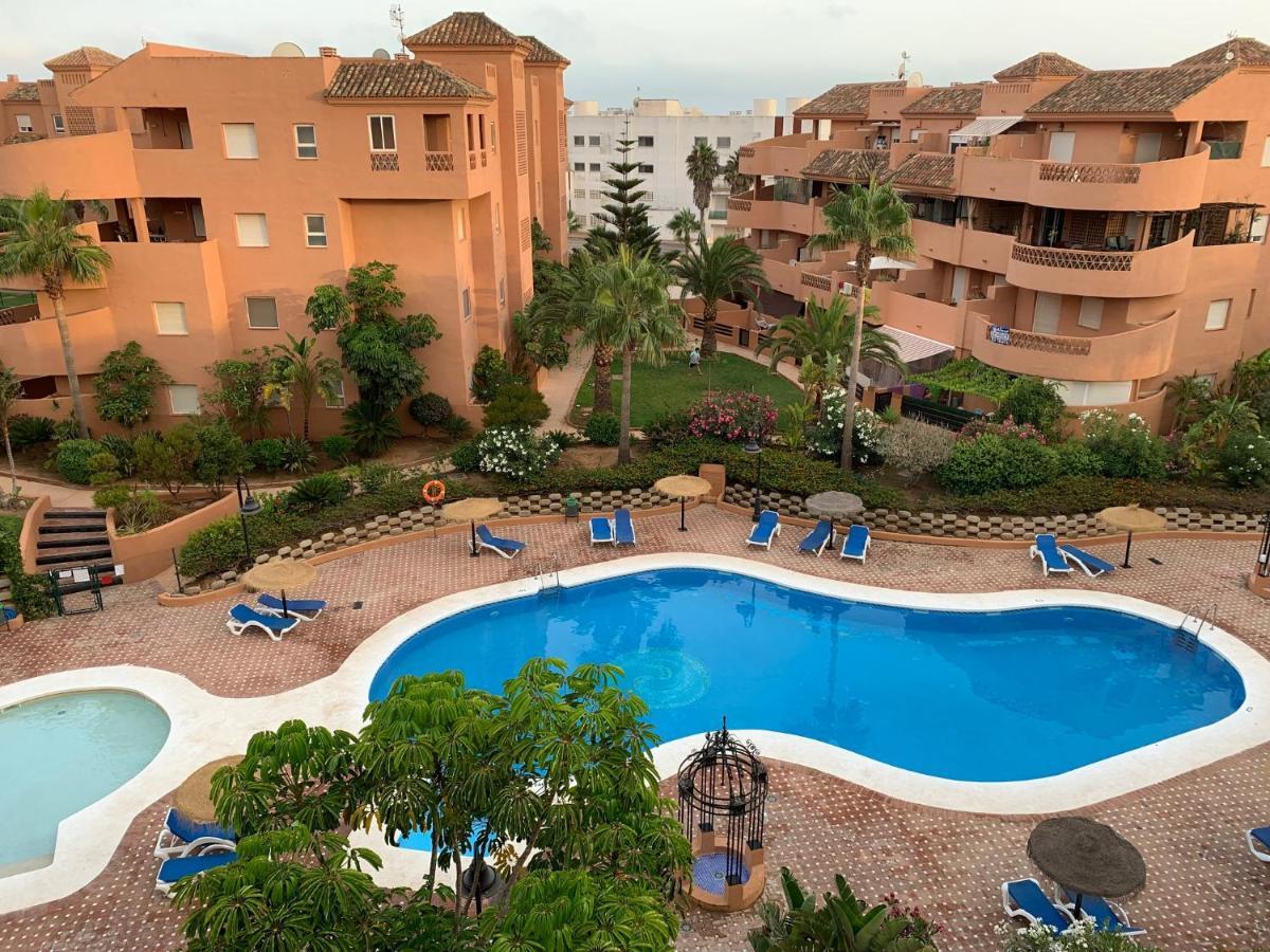 Apartementos Almerimar Golf Esterno foto