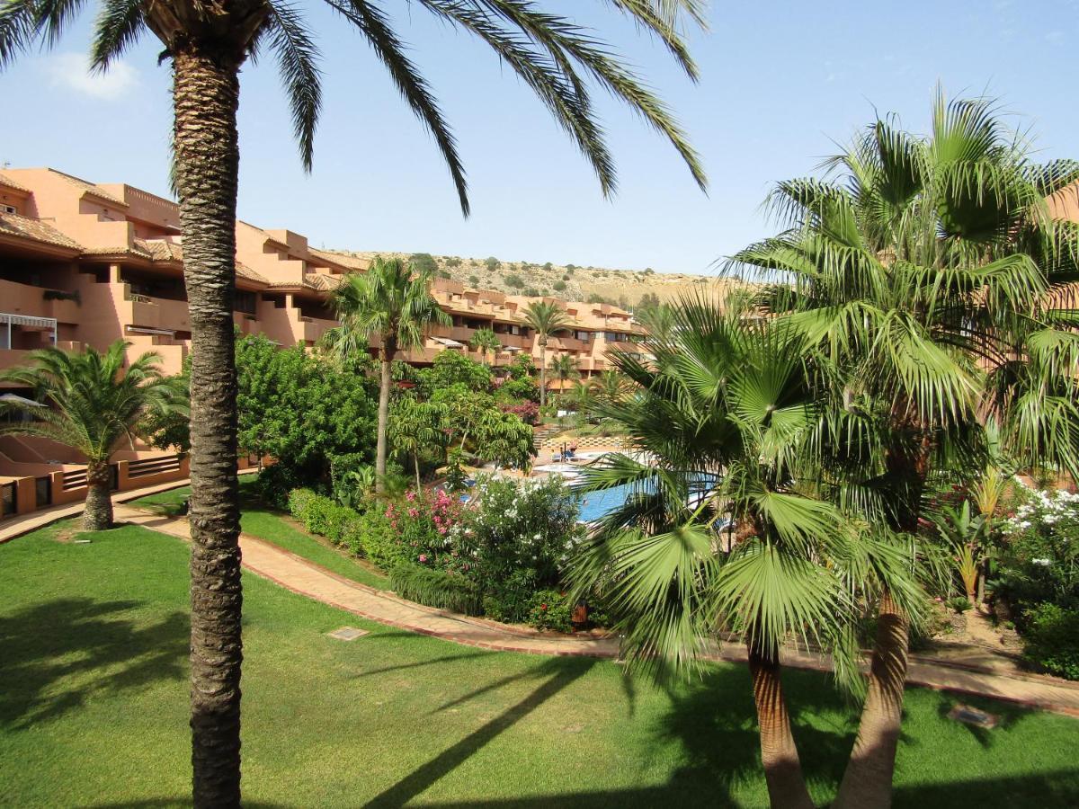 Apartementos Almerimar Golf Esterno foto