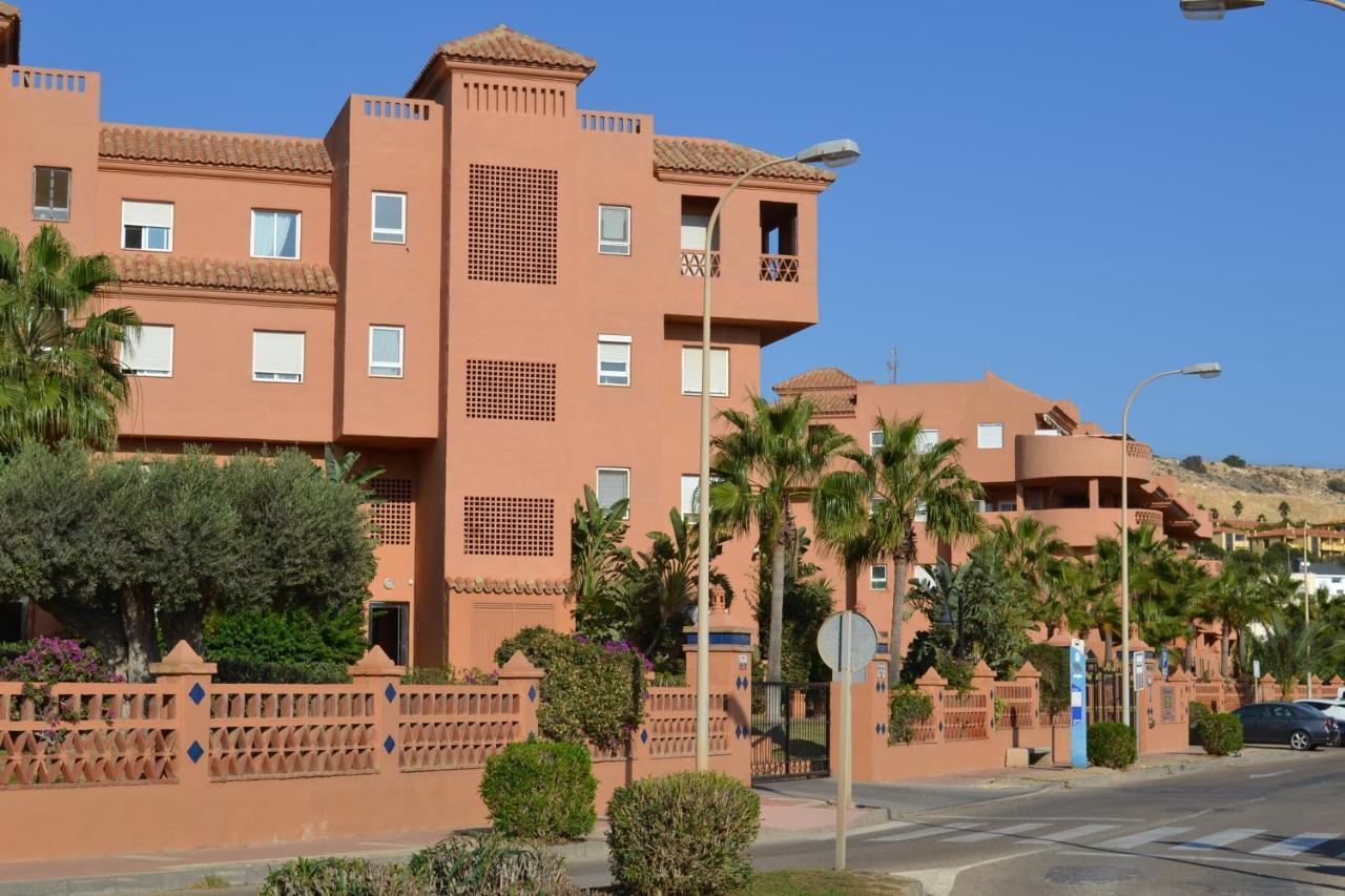 Apartementos Almerimar Golf Esterno foto