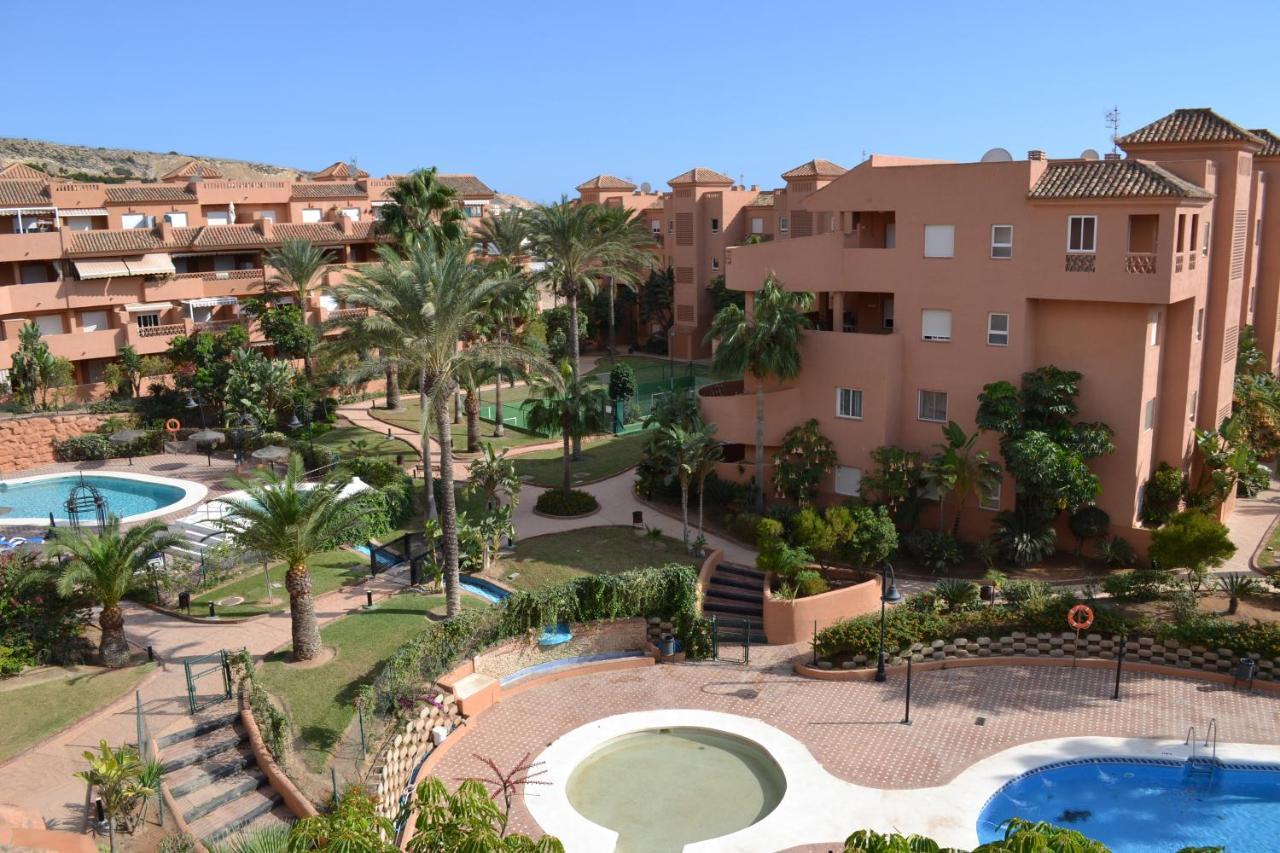 Apartementos Almerimar Golf Esterno foto