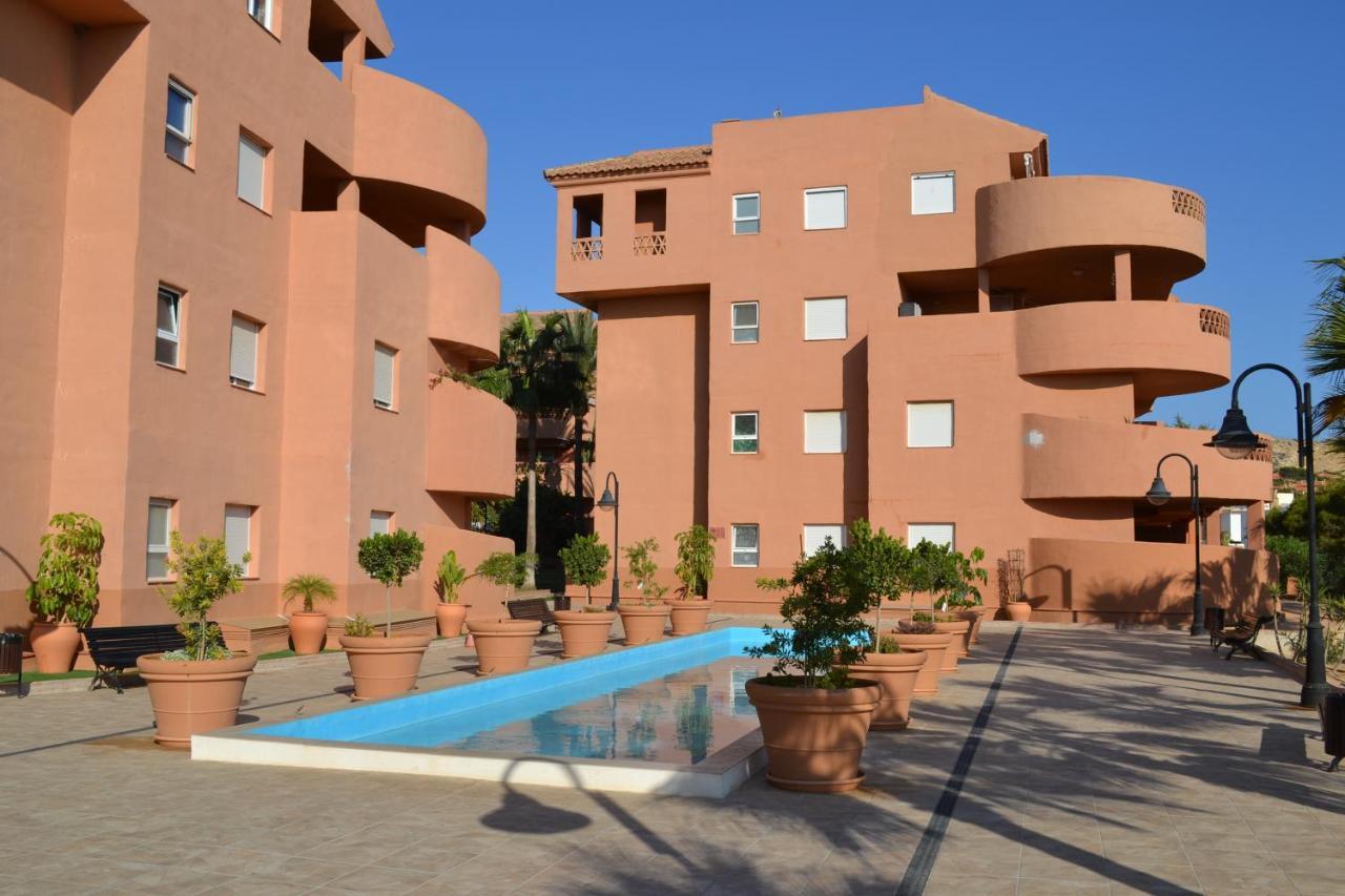 Apartementos Almerimar Golf Esterno foto